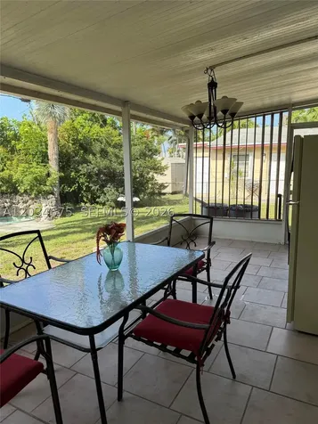 29-33 SE 4th Dania Beach FL 33004