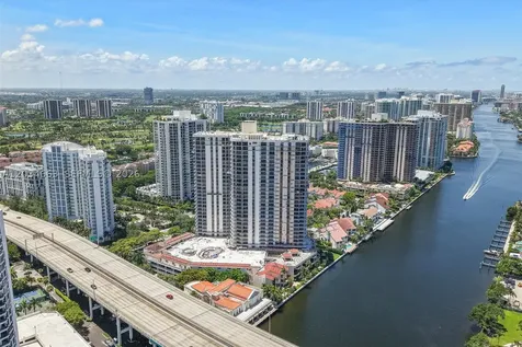 19355 Turnberry Way Aventura FL 33180