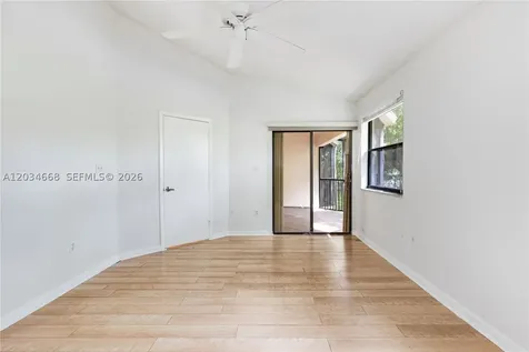 104 NW 98th Terrace Plantation FL 33324