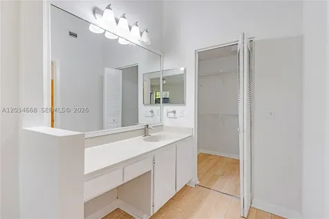 104 NW 98th Terrace Plantation FL 33324