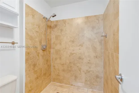 104 NW 98th Terrace Plantation FL 33324