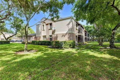 104 NW 98th Terrace Plantation FL 33324