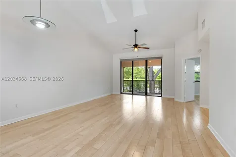 104 NW 98th Terrace Plantation FL 33324