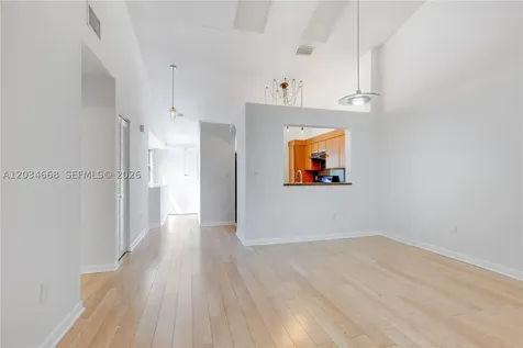 104 NW 98th Terrace Plantation FL 33324