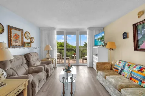 250 Jacaranda Drive Plantation FL 33324