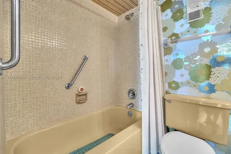 250 Jacaranda Drive Plantation FL 33324