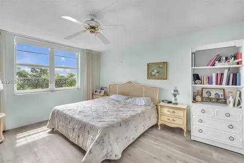 250 Jacaranda Drive Plantation FL 33324