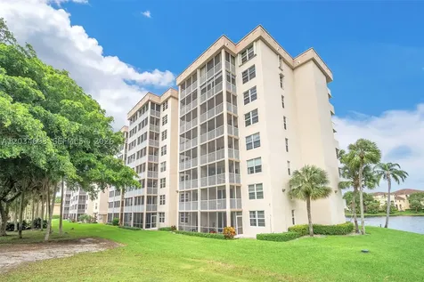250 Jacaranda Drive Plantation FL 33324