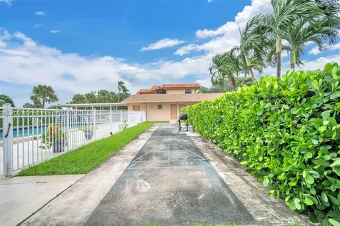 250 Jacaranda Drive Plantation FL 33324