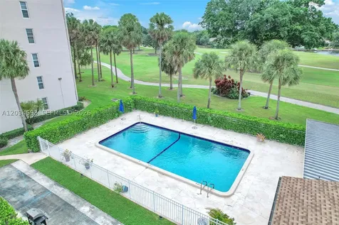250 Jacaranda Drive Plantation FL 33324
