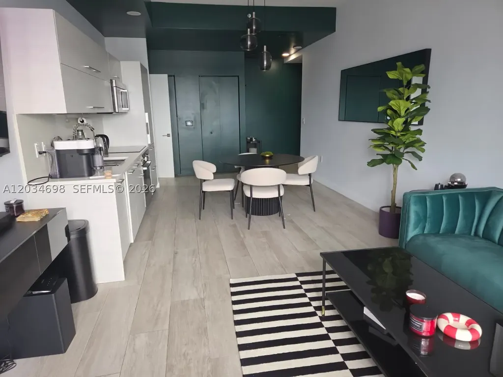 45 SW 9th Street Miami FL 33130