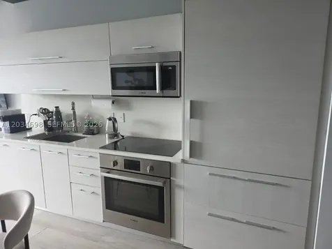45 SW 9th Street Miami FL 33130