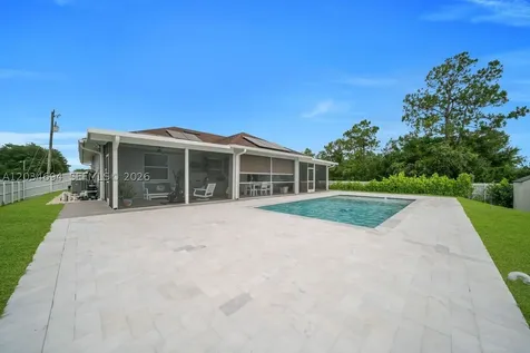 60 Floyd Avenue S Lehigh Acres FL 33976