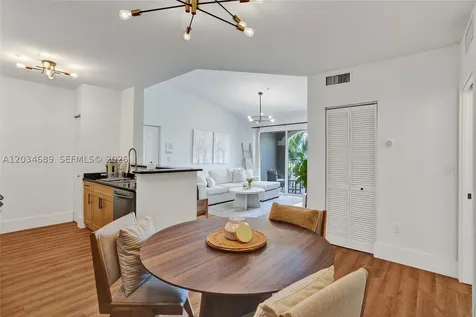 6841 SW 44th Street Miami FL 33155