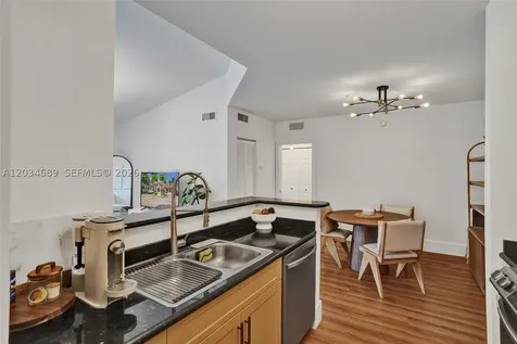 6841 SW 44th Street Miami FL 33155