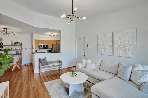 6841 SW 44th Street Miami FL 33155