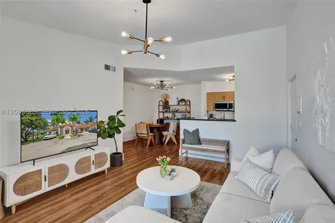 6841 SW 44th Street Miami FL 33155