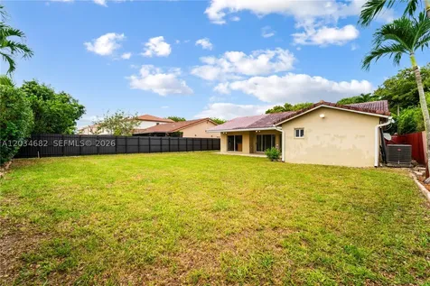 17766 SW 154th Place Miami FL 33187