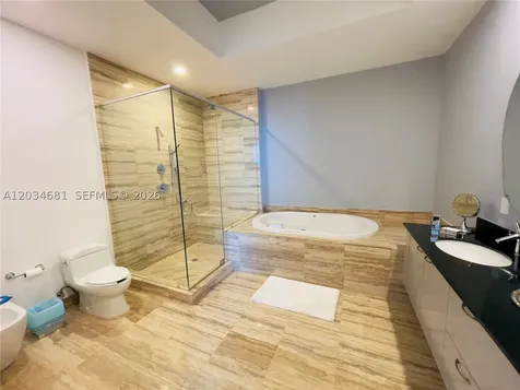 16001 Collins Avenue Sunny Isles Beach FL 33160