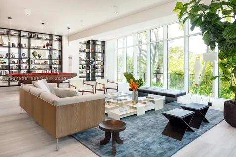 4701 N Meridian Avenue Miami Beach FL 33140