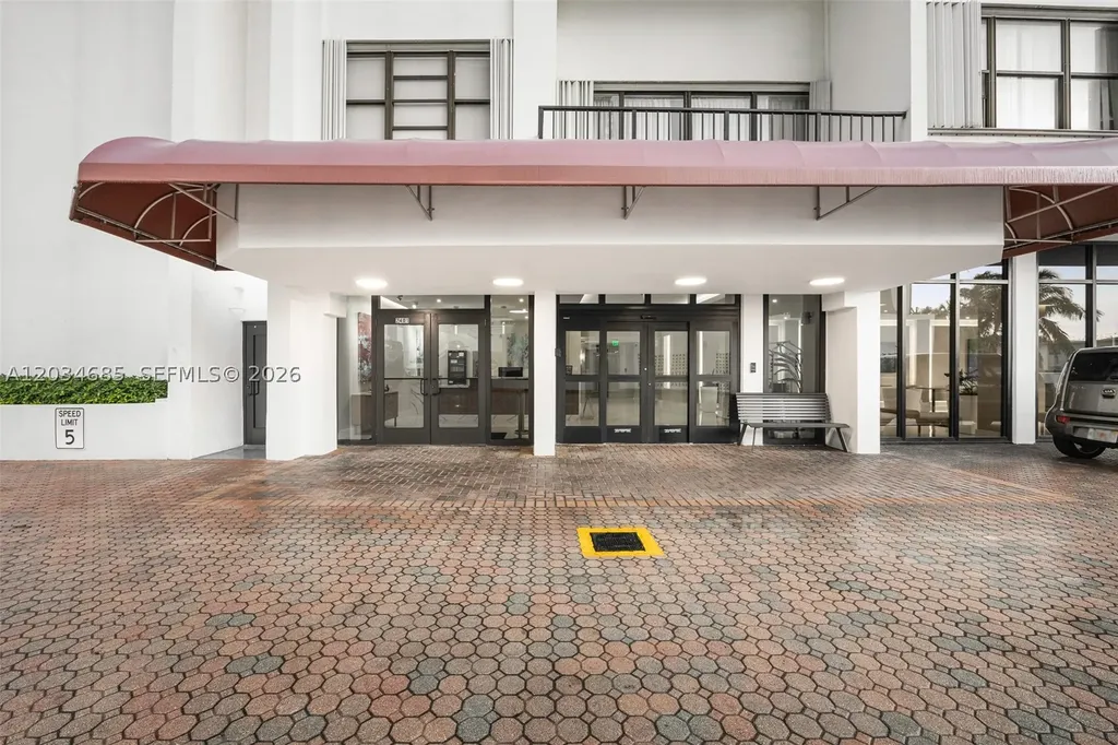 2401 S Ocean Drive Hollywood FL 33019
