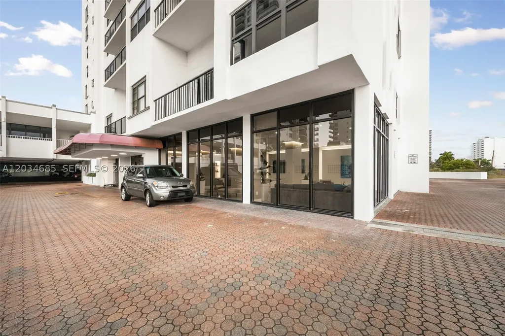 2401 S Ocean Drive Hollywood FL 33019