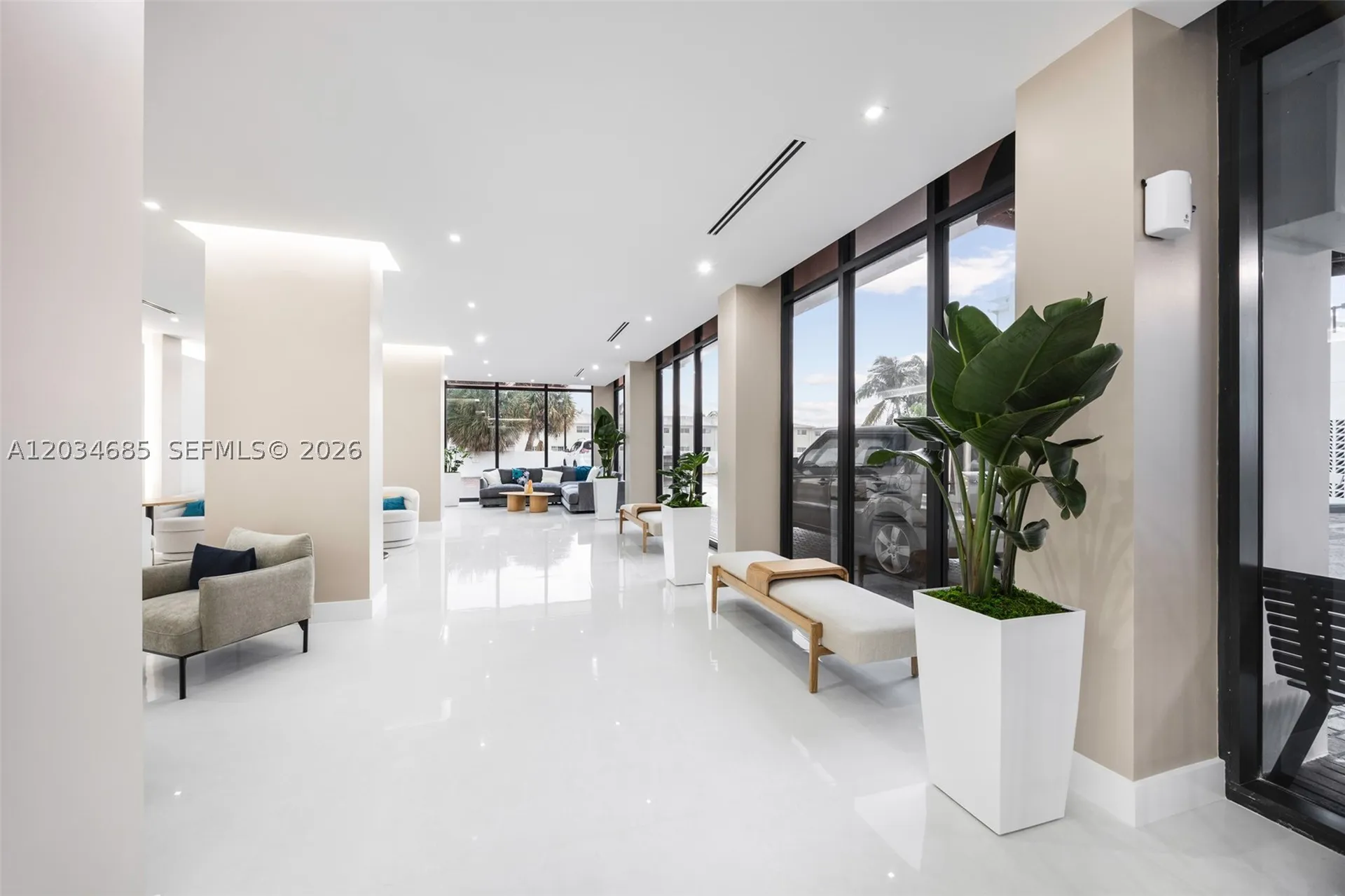 2401 S Ocean Drive Hollywood FL 33019
