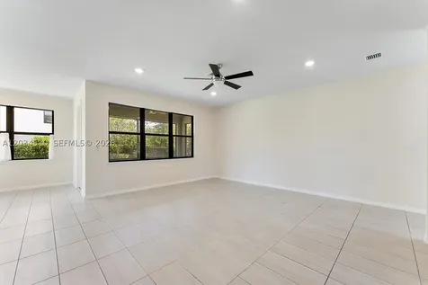 2485 Primrose Place Oakland Park FL 33309