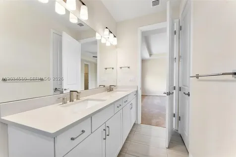 2485 Primrose Place Oakland Park FL 33309