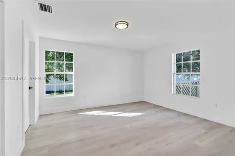 407 NW 45th Street Miami FL 33127