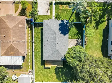 407 NW 45th Street Miami FL 33127