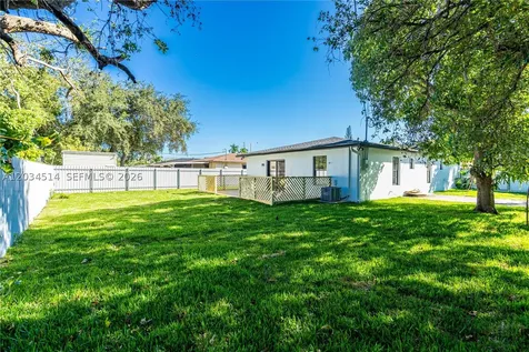 407 NW 45th Street Miami FL 33127