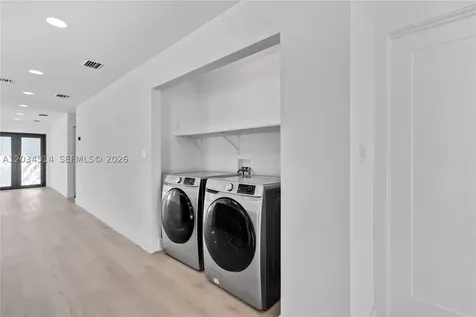 407 NW 45th Street Miami FL 33127