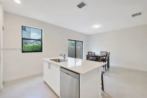 15907 SW 2nd Place Pembroke Pines FL 33027