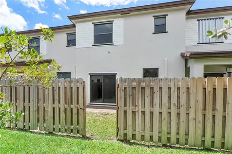 15907 SW 2nd Place Pembroke Pines FL 33027