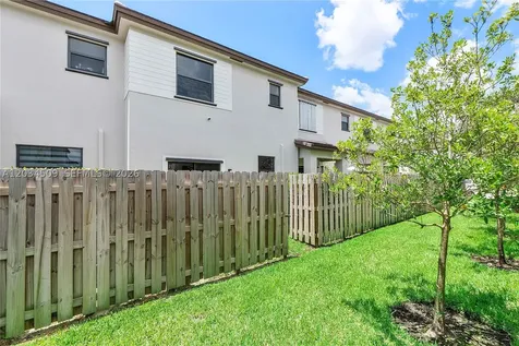 15907 SW 2nd Place Pembroke Pines FL 33027