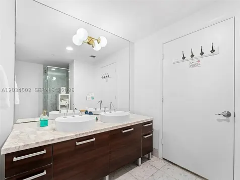 253 NE 2nd Street Miami FL 33132