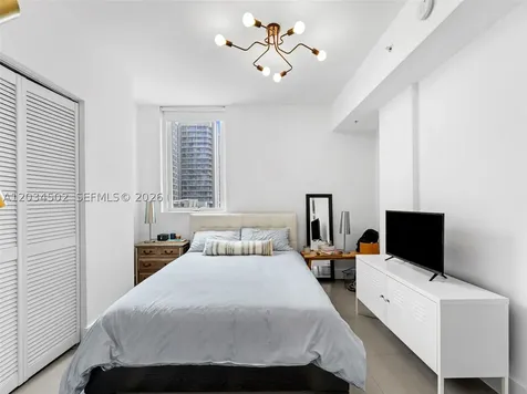 253 NE 2nd Street Miami FL 33132