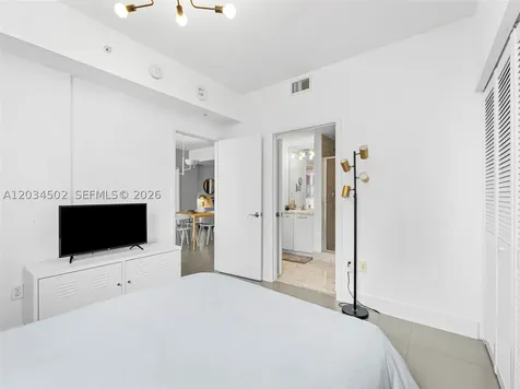 253 NE 2nd Street Miami FL 33132
