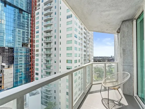 253 NE 2nd Street Miami FL 33132