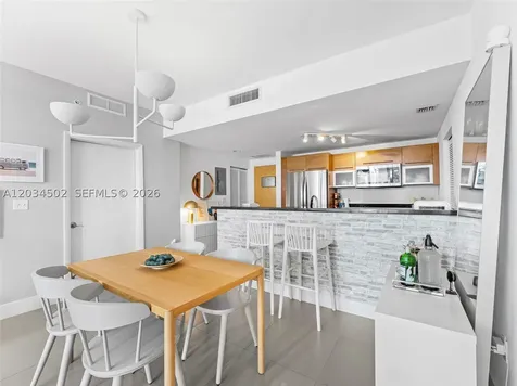 253 NE 2nd Street Miami FL 33132