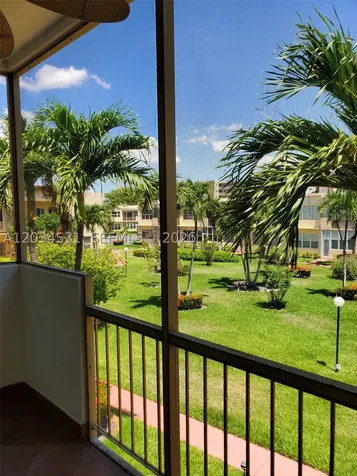 851 NE 14th Avenue Hallandale Beach FL 33009