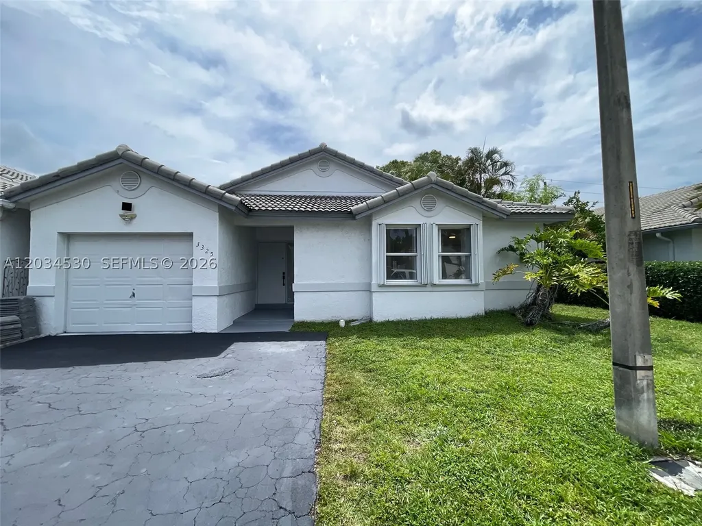 3325 NW 79th Way Davie FL 33024