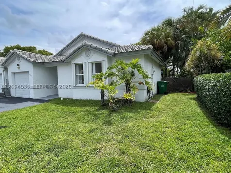 3325 NW 79th Way Davie FL 33024