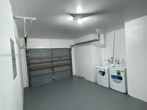 3325 NW 79th Way Davie FL 33024