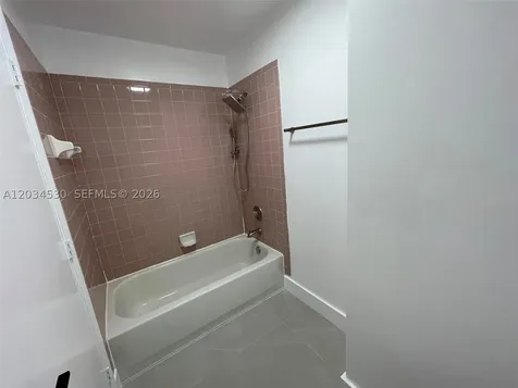3325 NW 79th Way Davie FL 33024