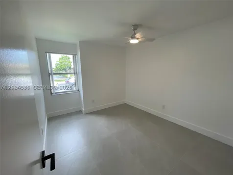 3325 NW 79th Way Davie FL 33024