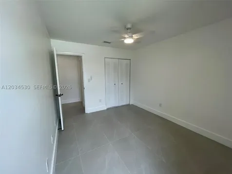 3325 NW 79th Way Davie FL 33024