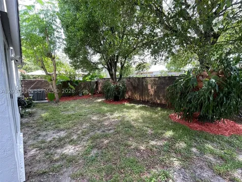 3325 NW 79th Way Davie FL 33024