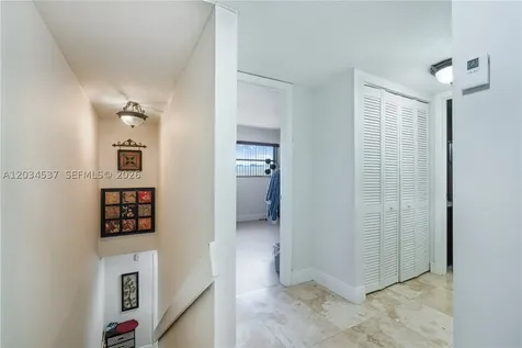 9371 Fontainebleau Boulevard Miami FL 33172
